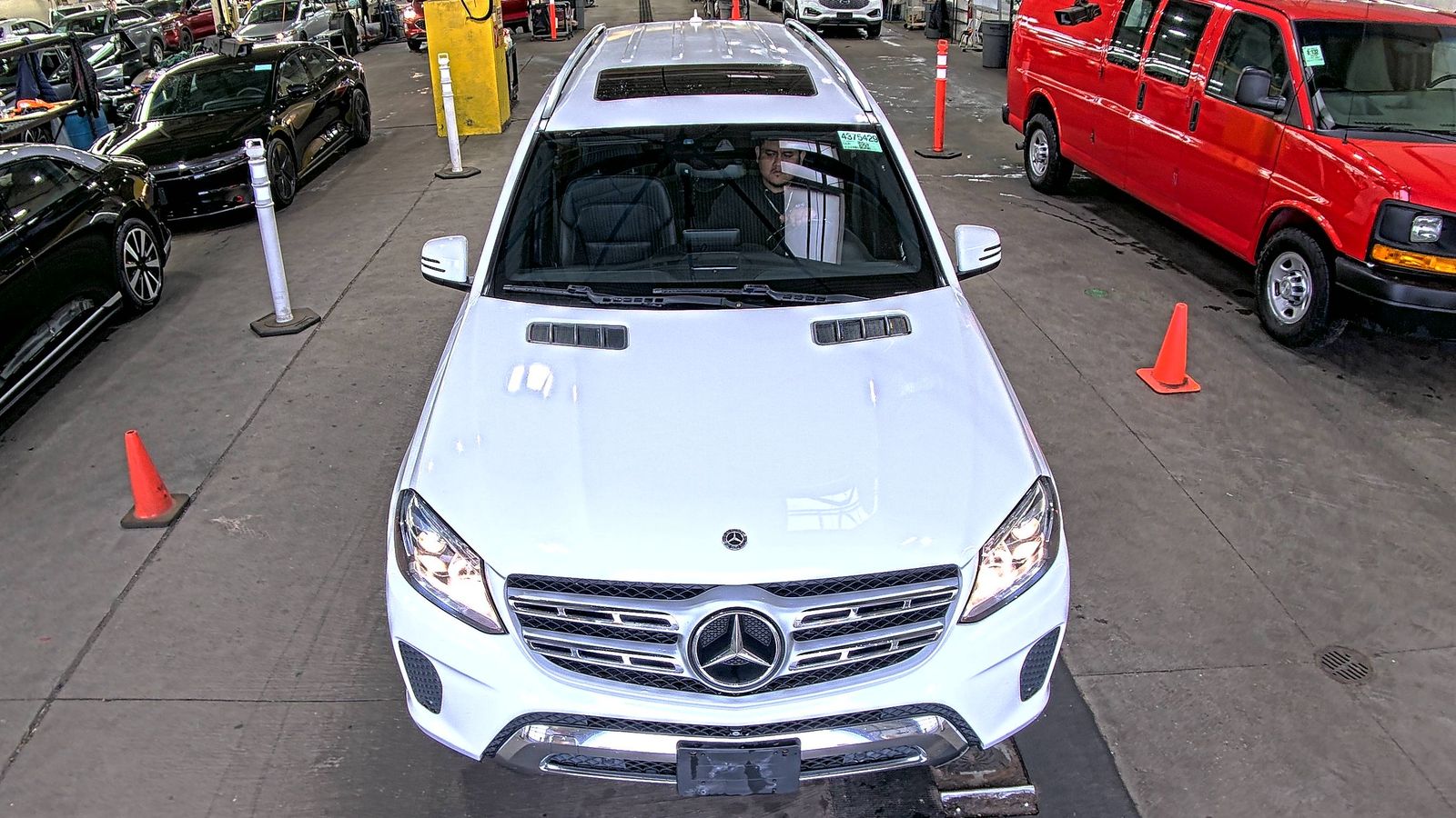 MERCEDES-BENZ GLS - 3