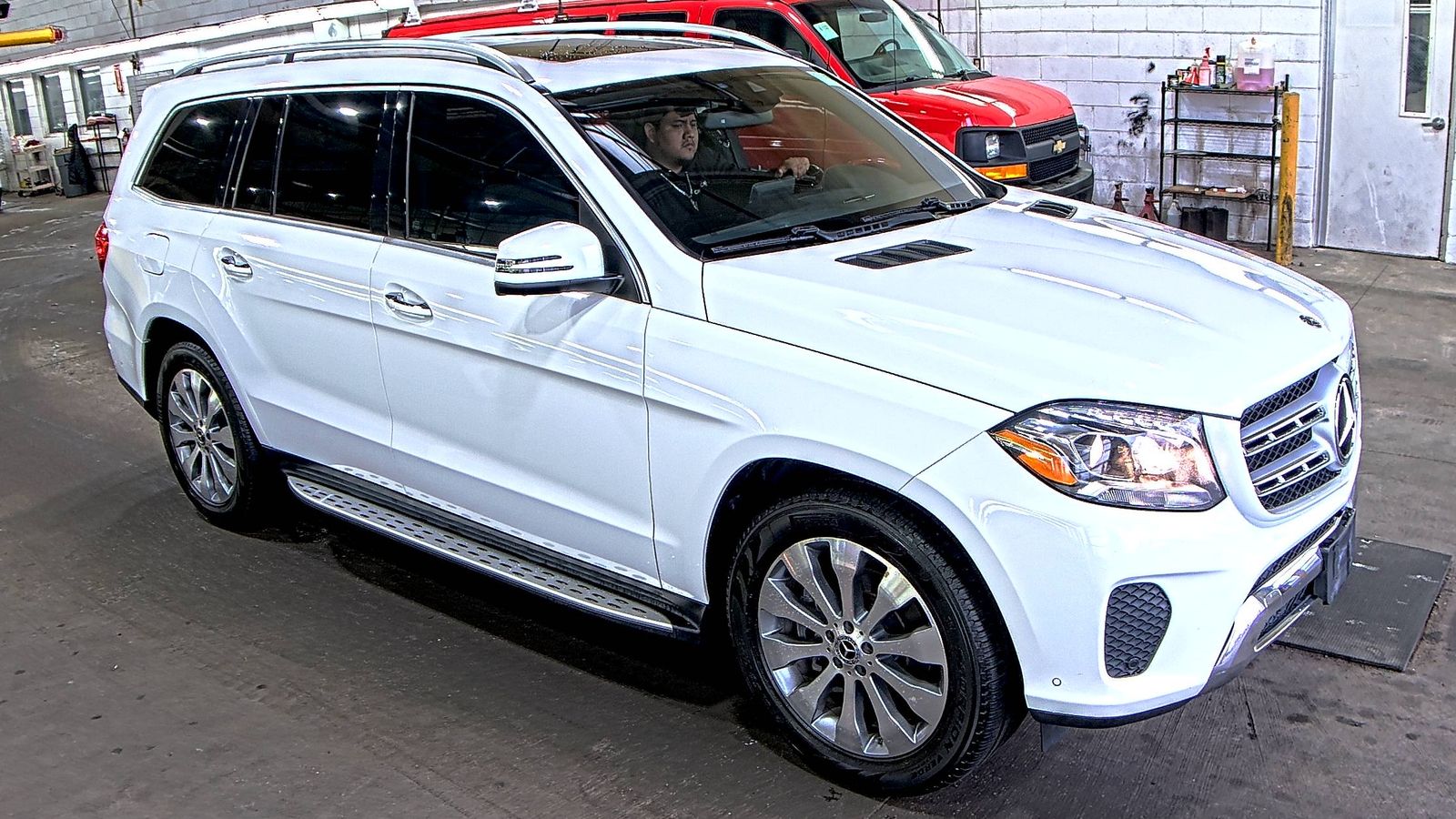 MERCEDES-BENZ GLS - 4
