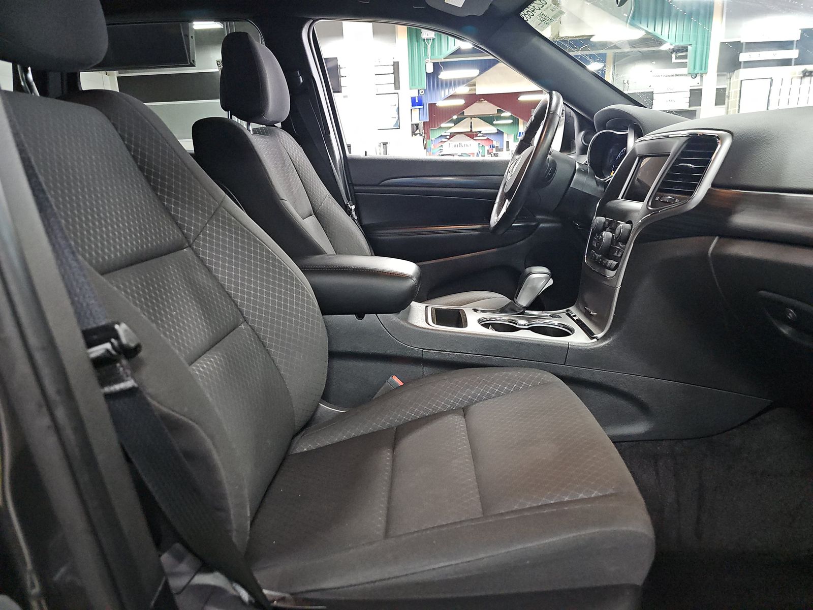 JEEP GRAND CHEROKEE - 9