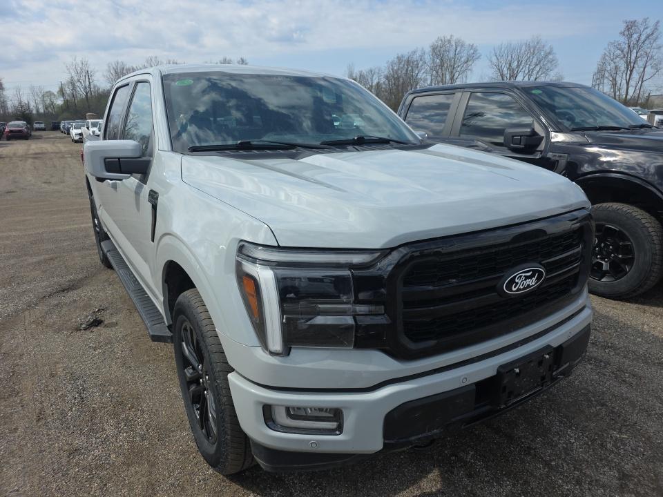 FORD F-150 - 4