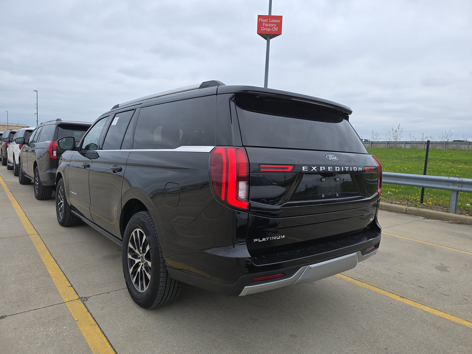 FORD EXPEDITION MAX - 7
