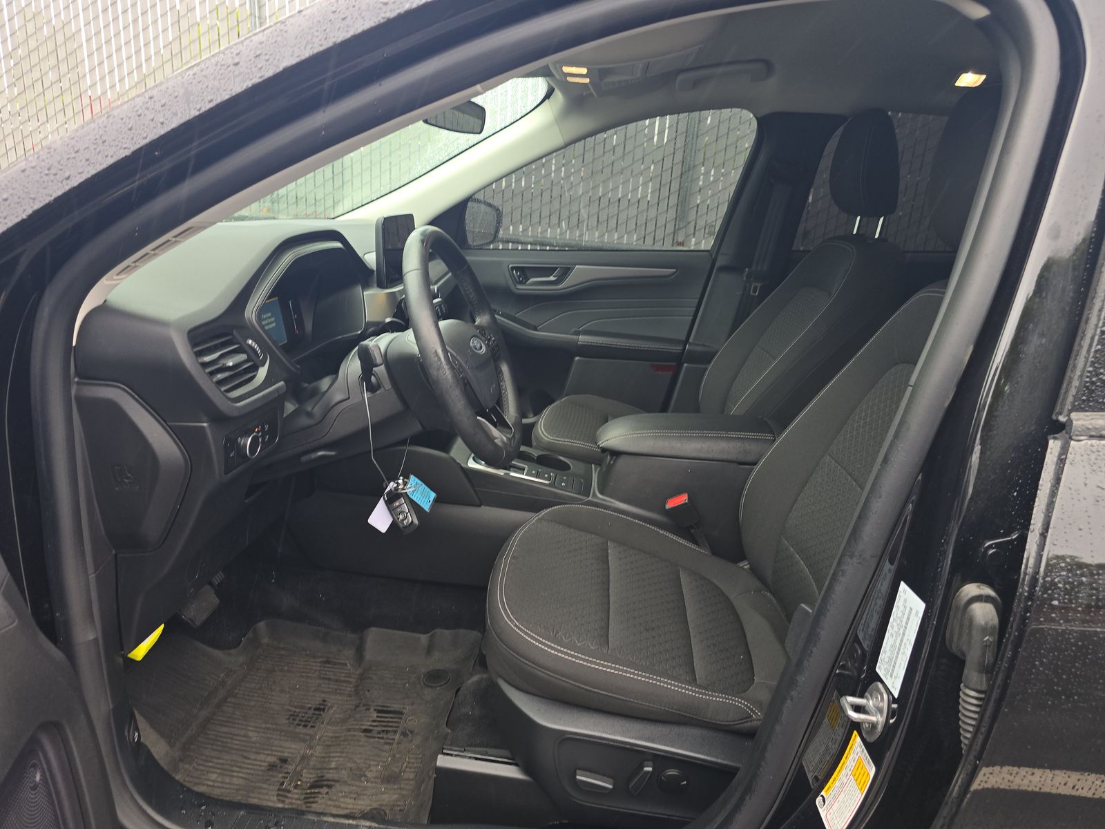 FORD ESCAPE - 8