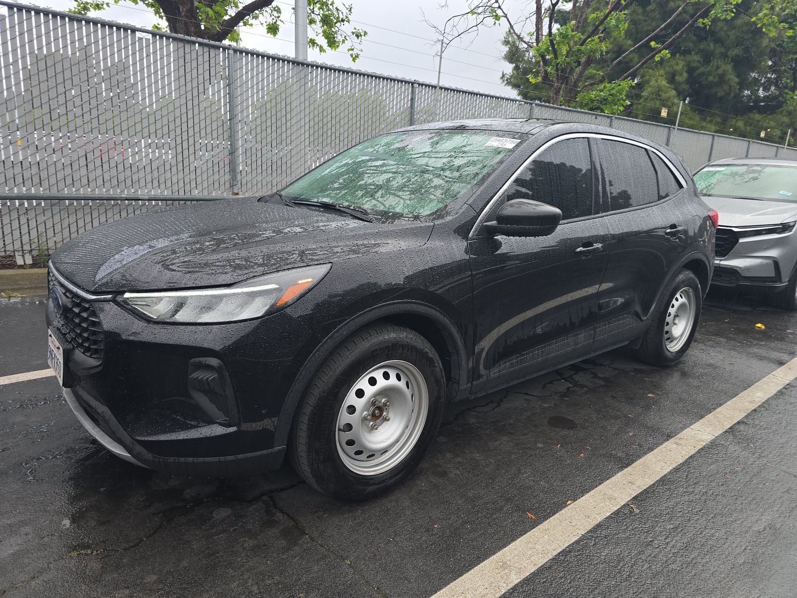 FORD ESCAPE - 1
