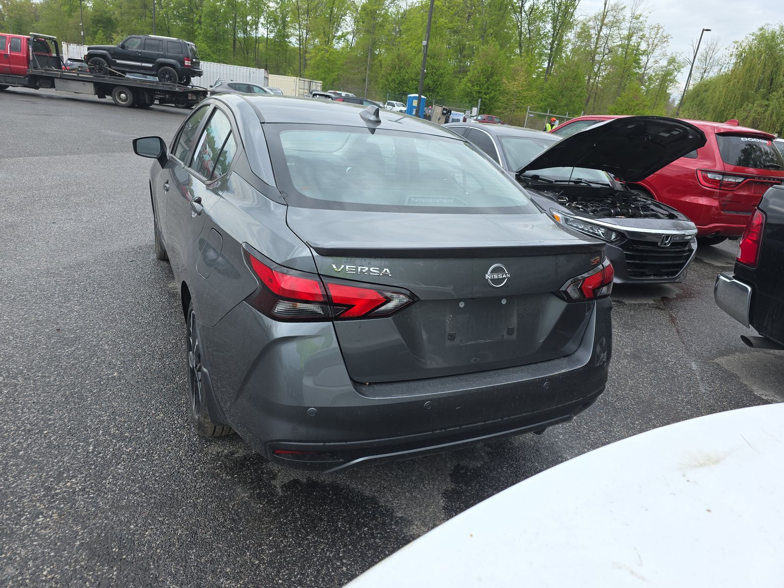 NISSAN VERSA - 6