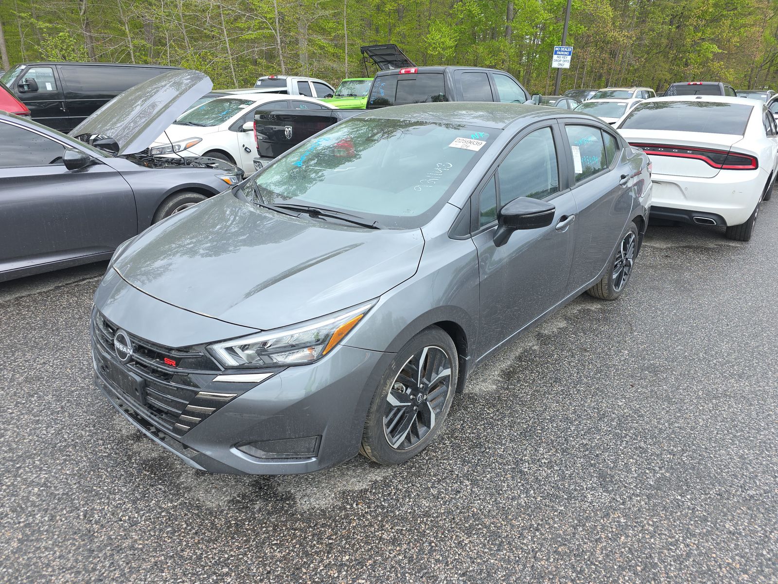 NISSAN VERSA - 1