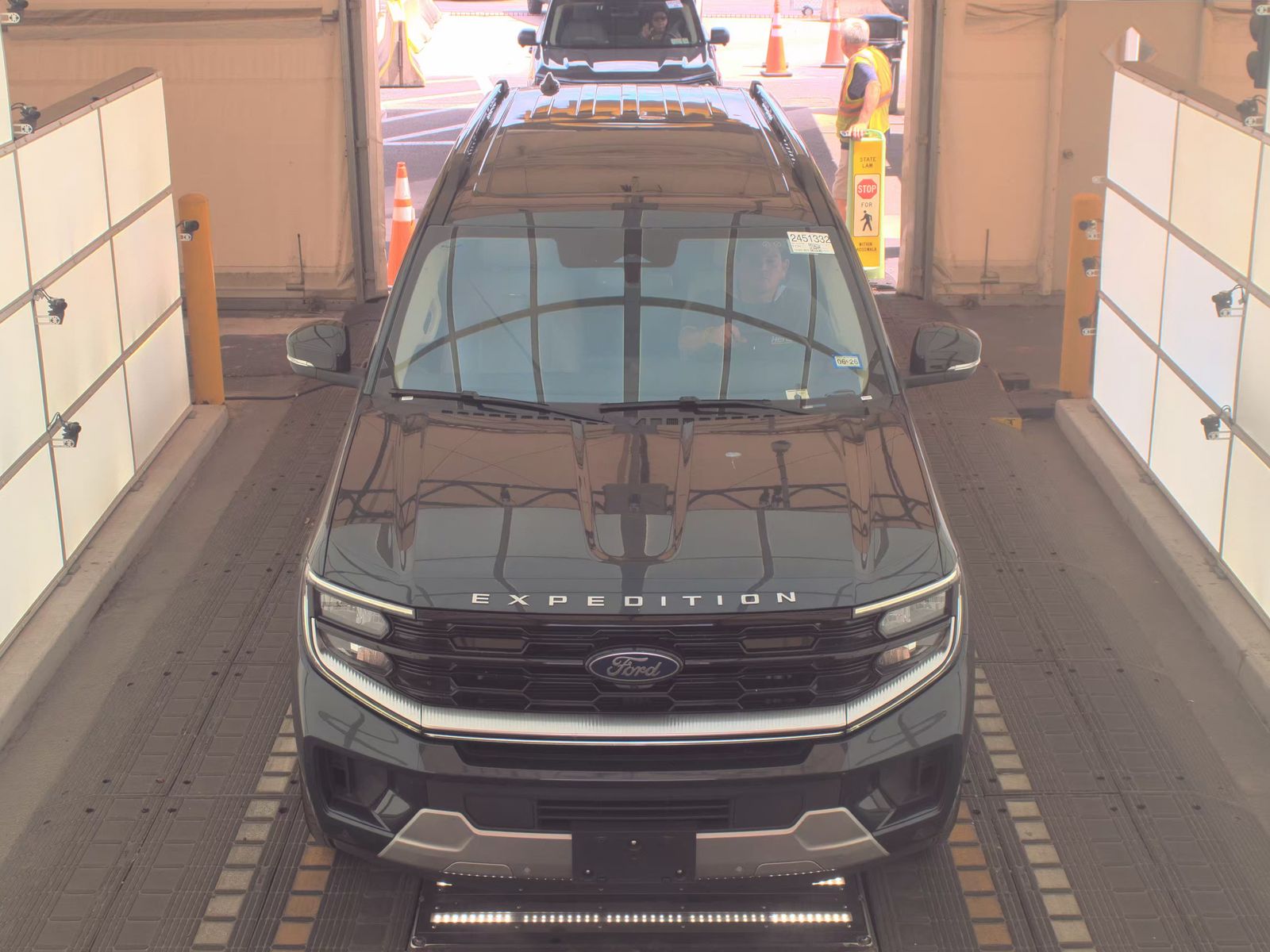 FORD EXPEDITION MAX - 3