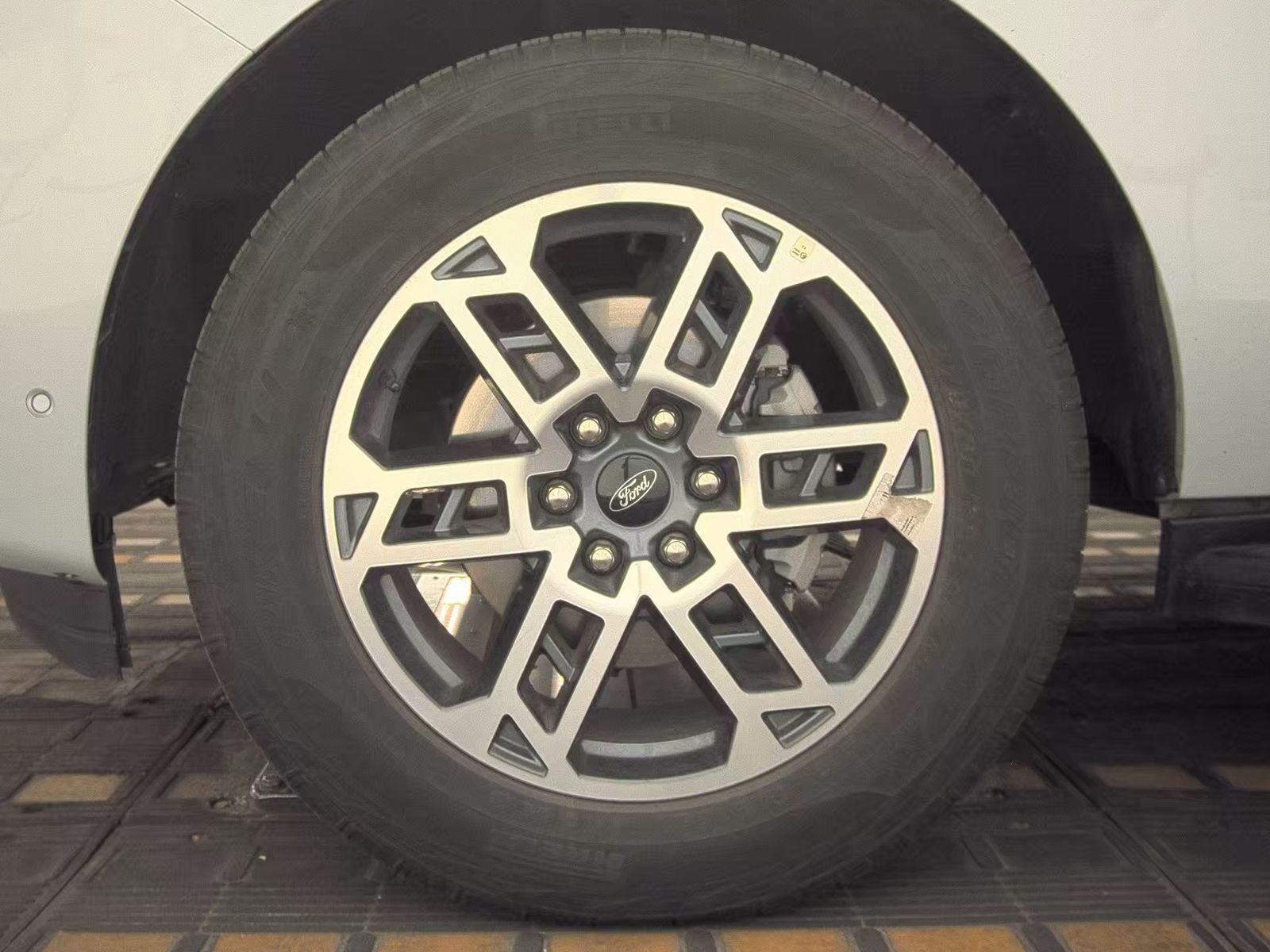 FORD EXPEDITION - 10