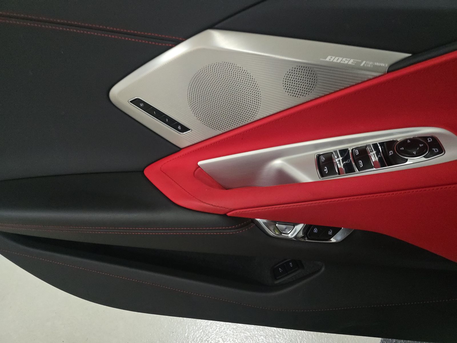 CHEVROLET STINGRAY - 10