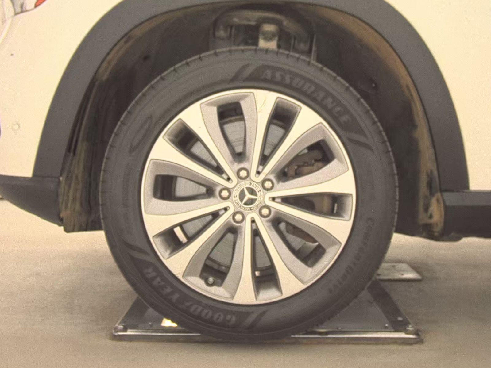 MERCEDES-BENZ GLE - 10