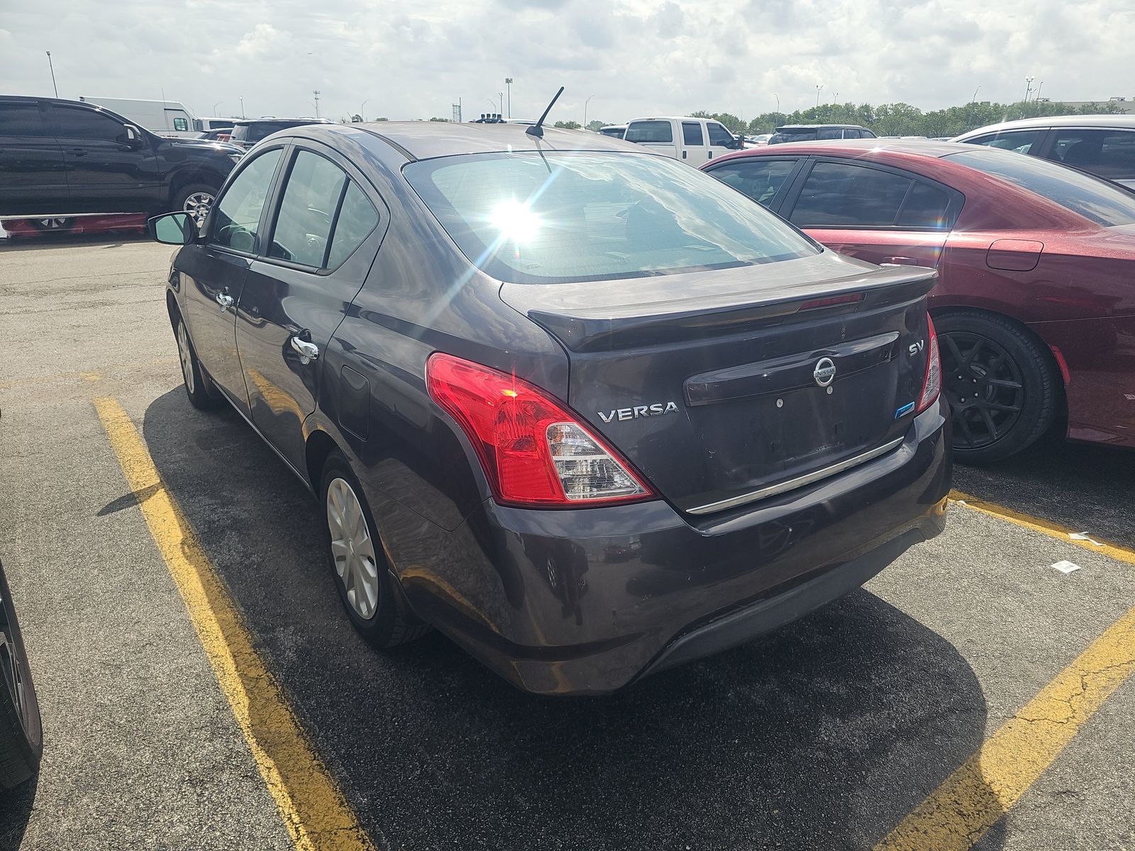 NISSAN VERSA - 7