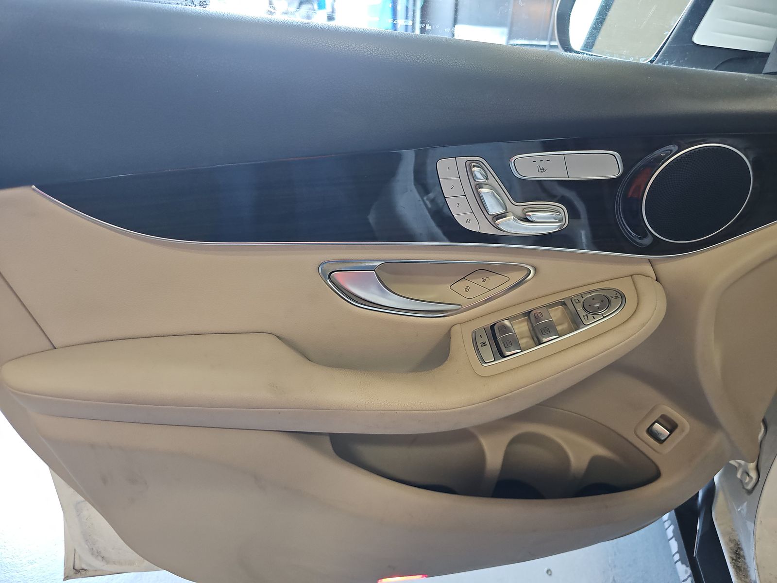 MERCEDES-BENZ GLC-CLASS - 10