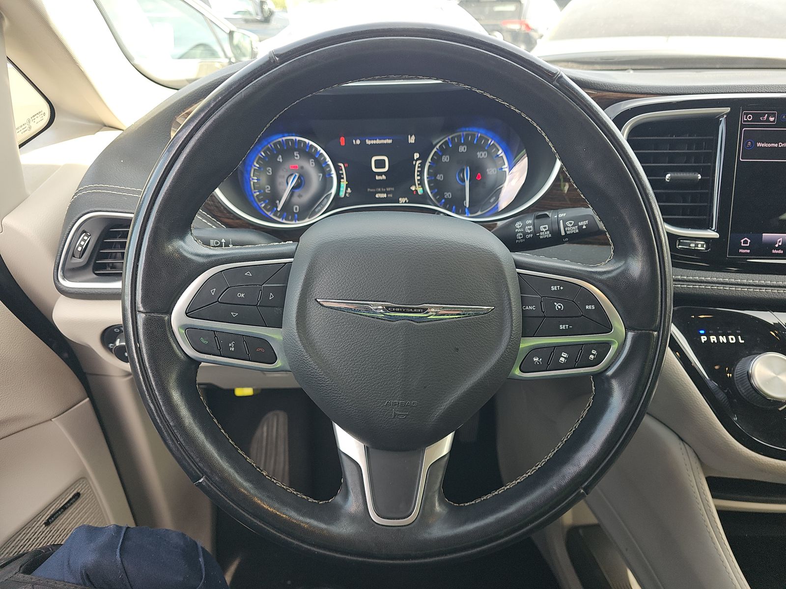 2022 Chrysler Pacifica Limited FWD