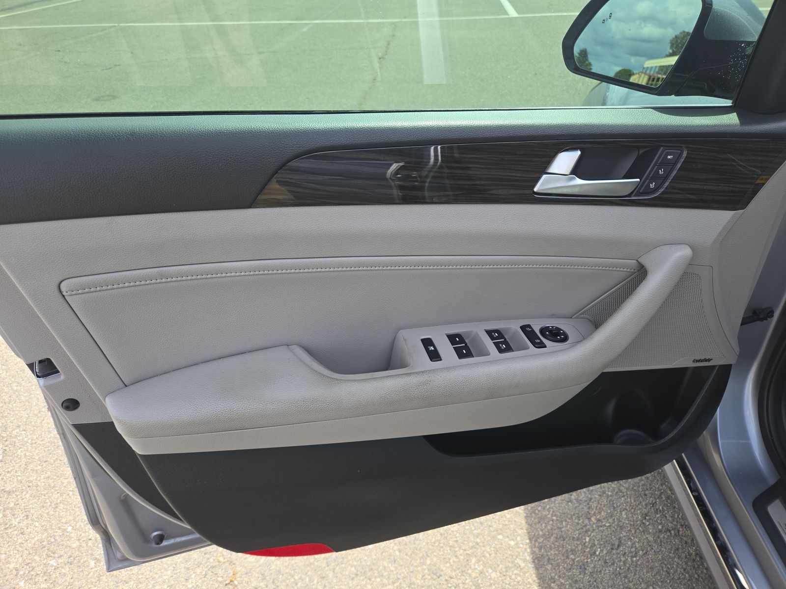 HYUNDAI LIMITED - 10