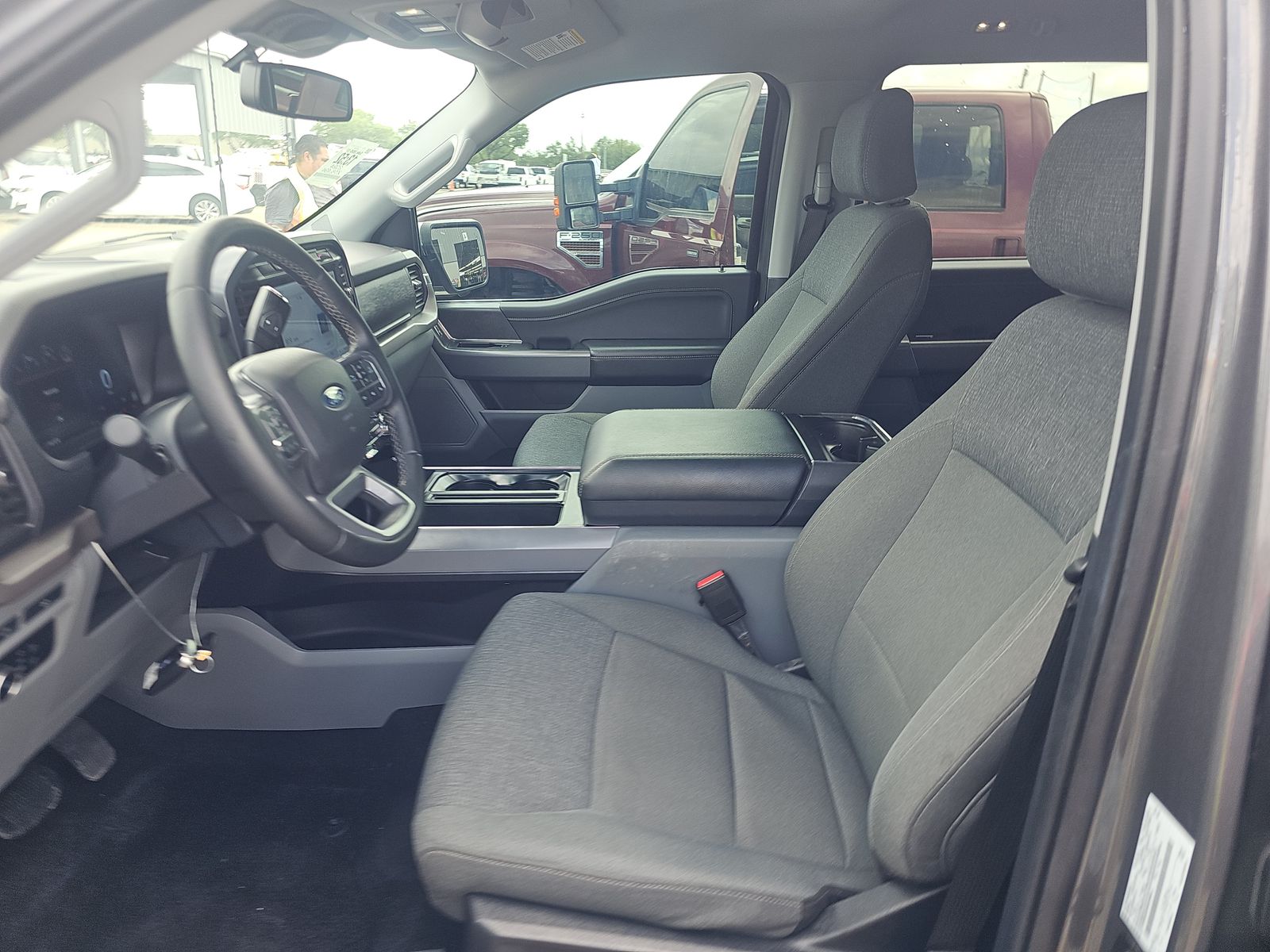 FORD F-150 - 8