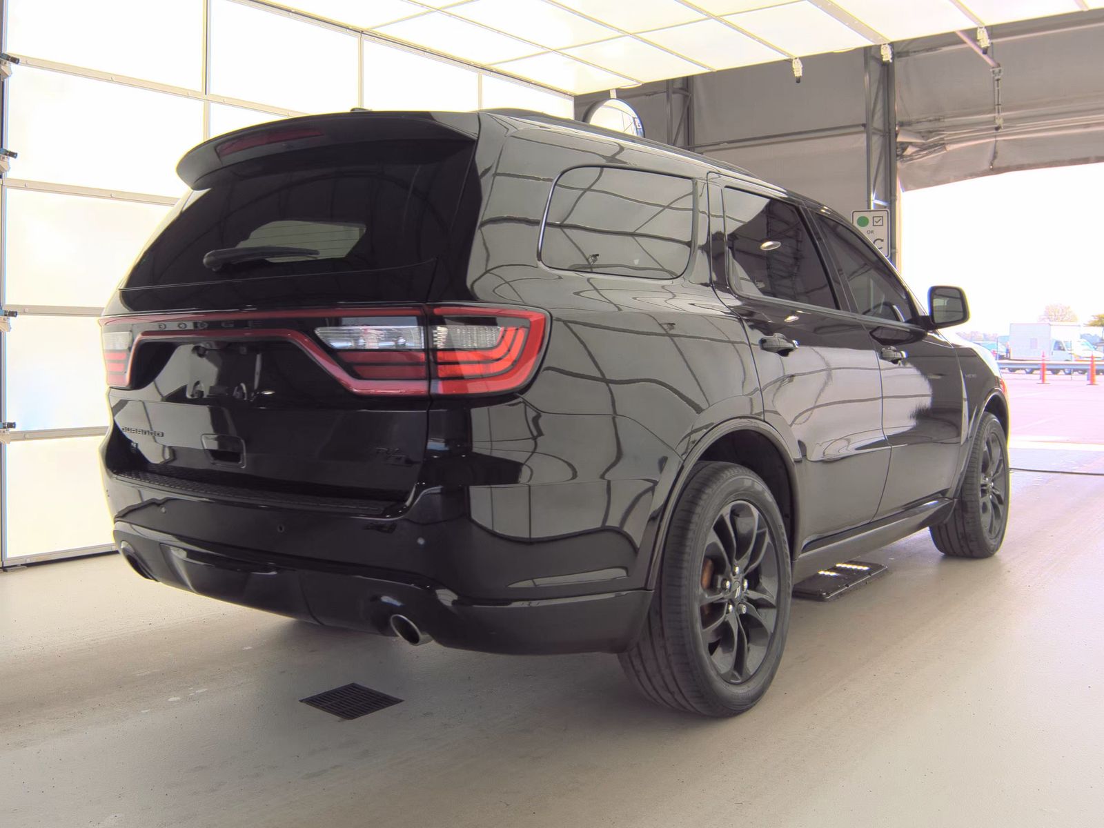 DODGE CHALLENGER - 6