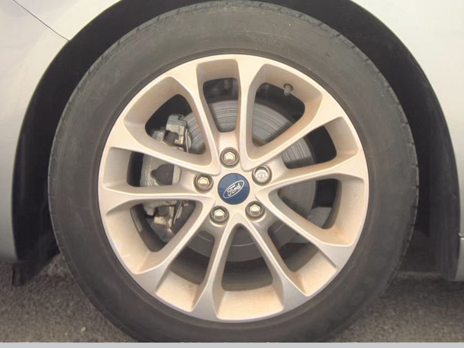 FORD FUSION - 10