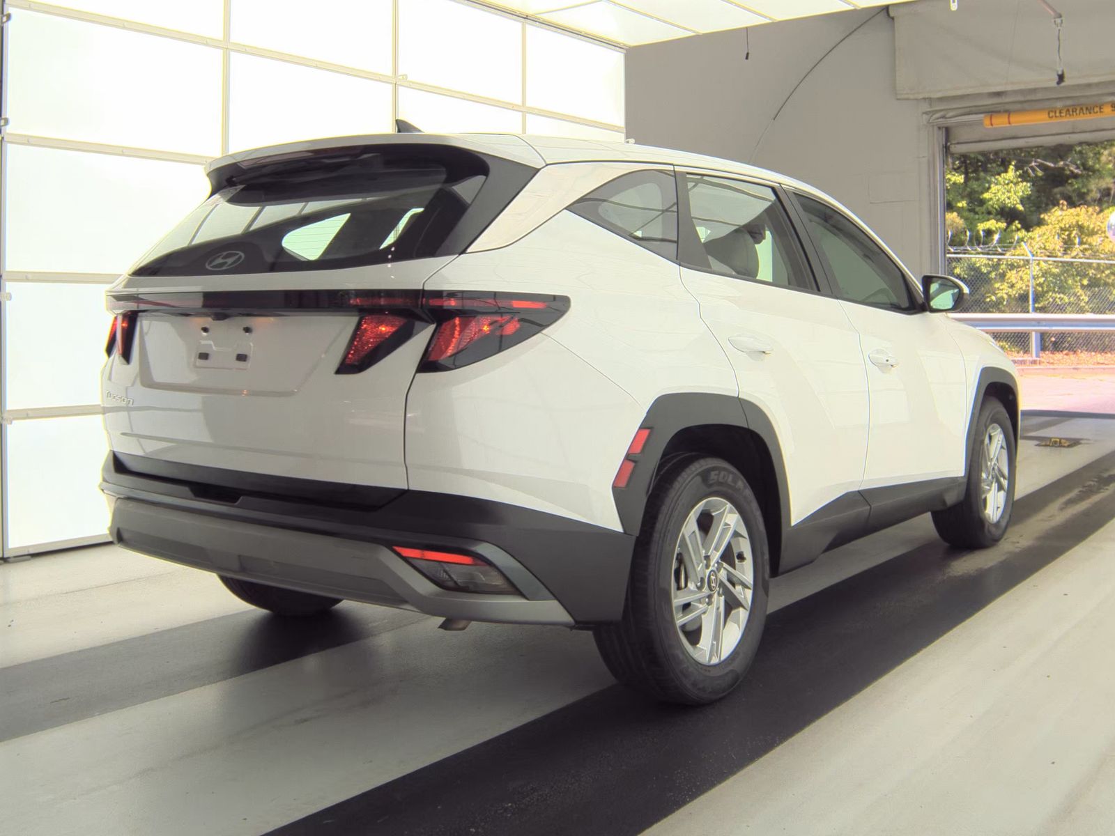 HYUNDAI TUCSON - 6