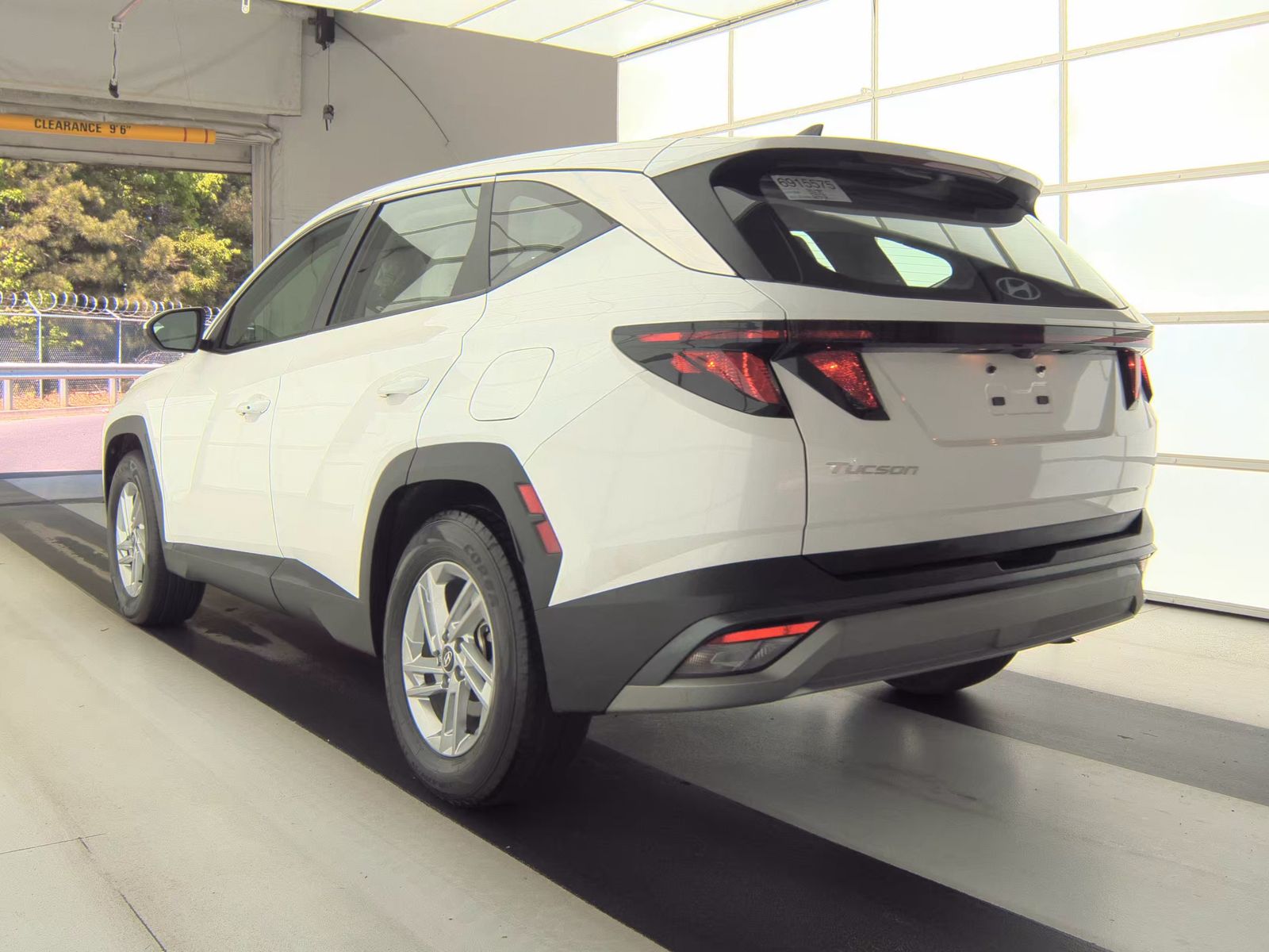 HYUNDAI TUCSON - 9