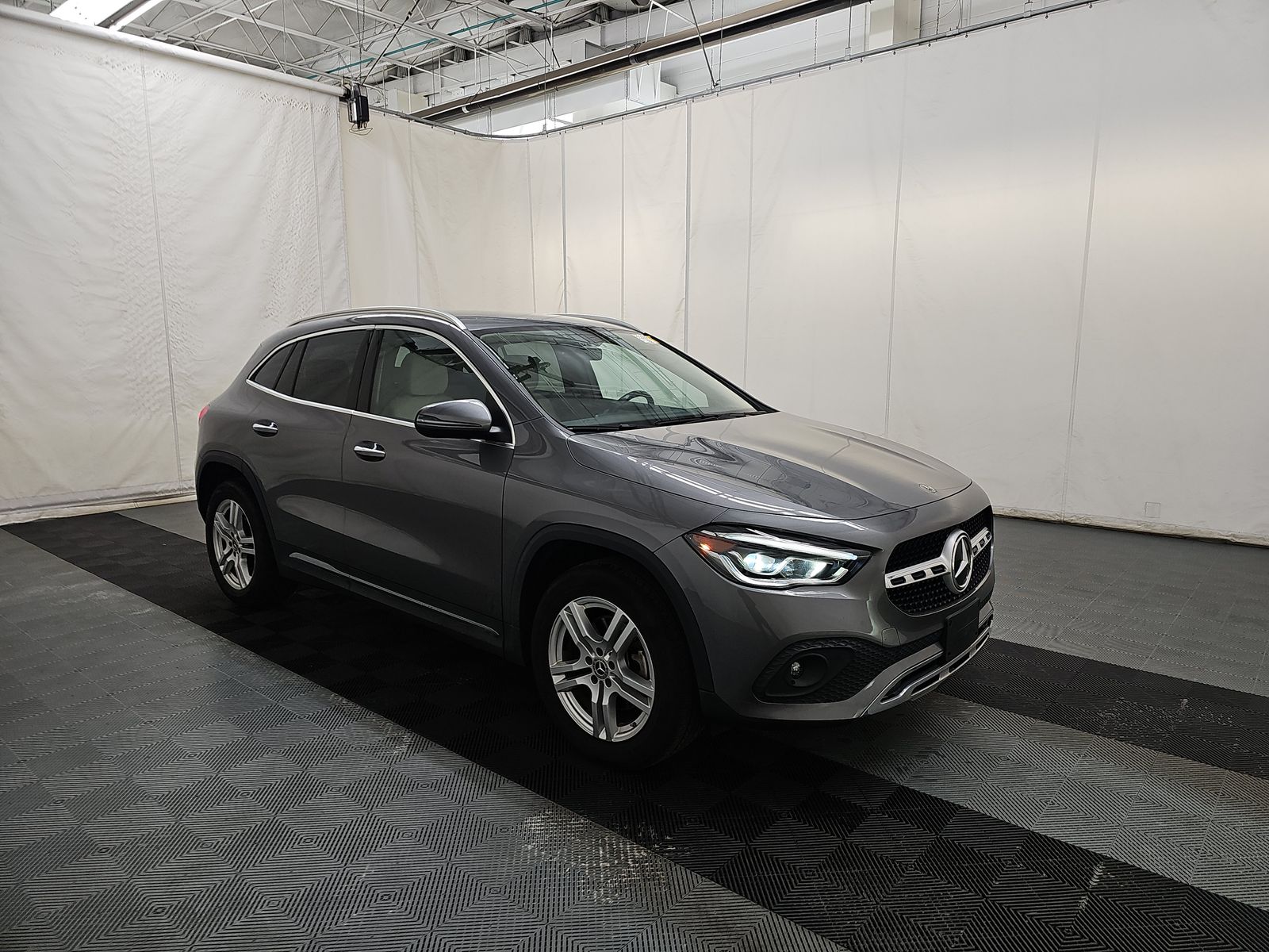 MERCEDES-BENZ GLA-CLASS - 4