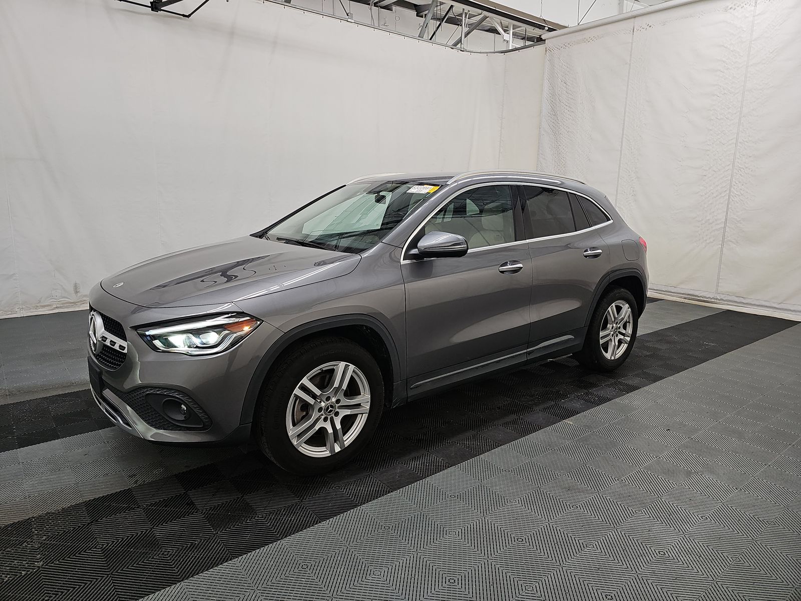 MERCEDES-BENZ GLA-CLASS - 1