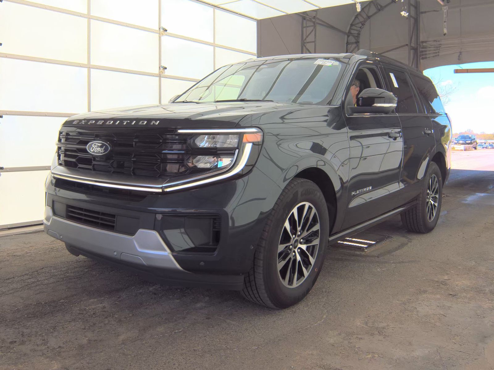 FORD EXPEDITION - 1