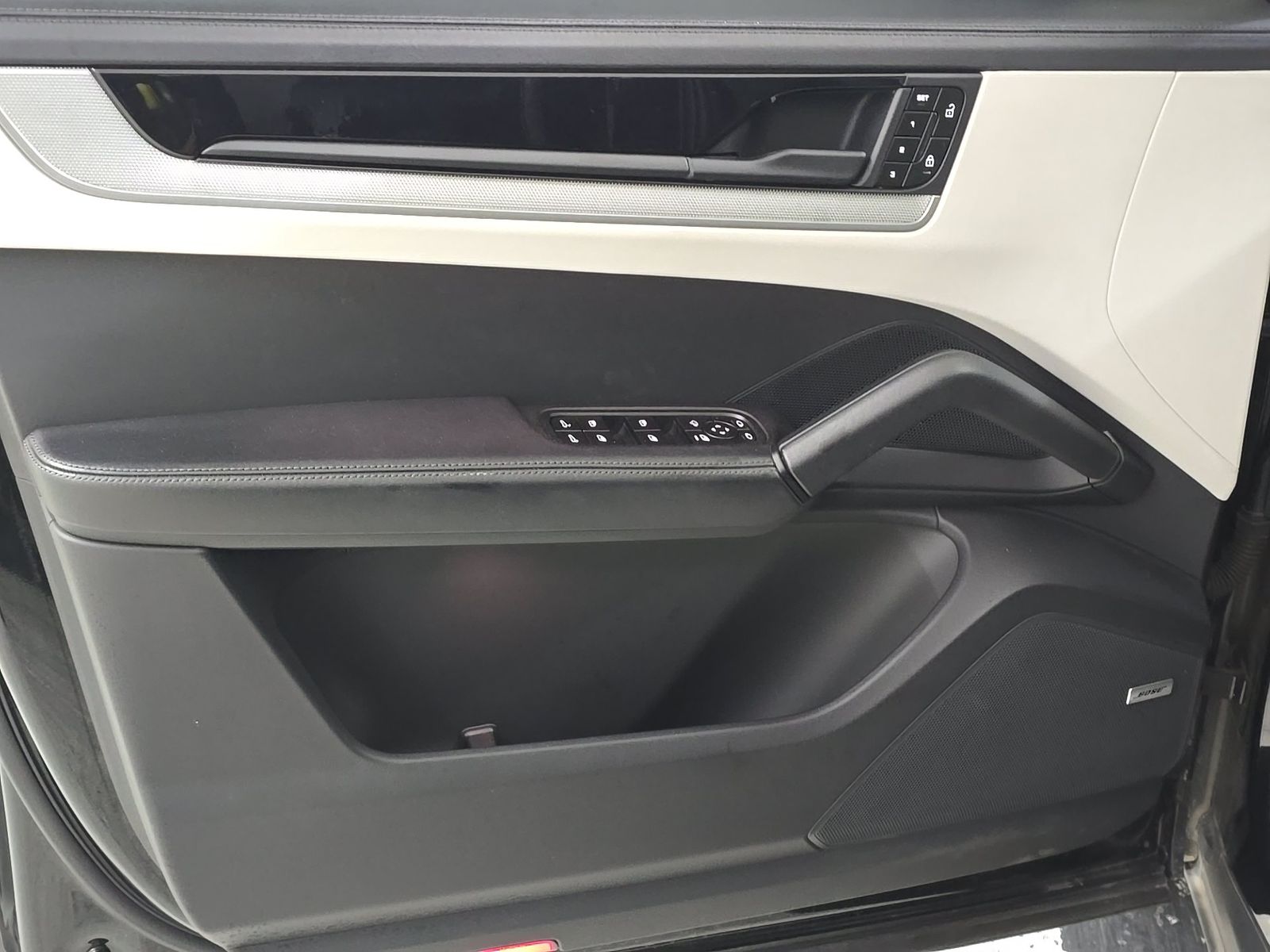 2024 Porsche Cayenne Base AWD