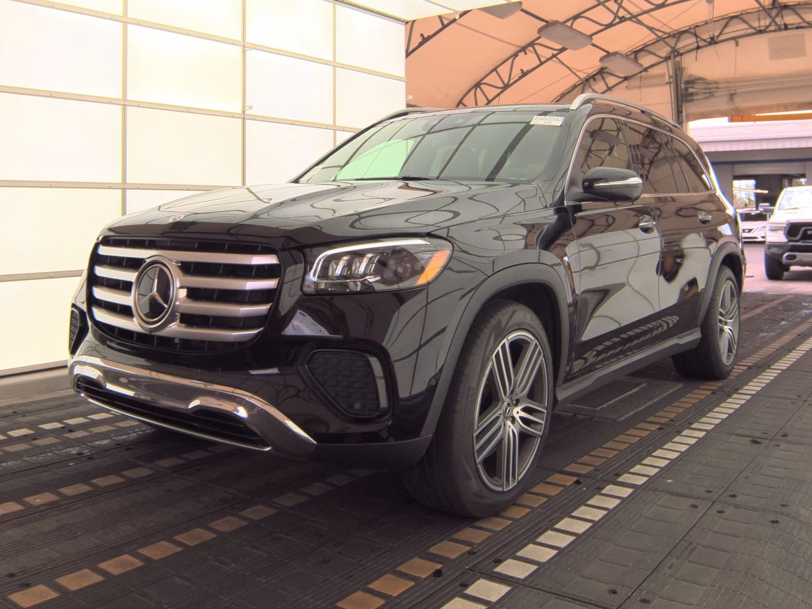 MERCEDES-BENZ GLS - 1