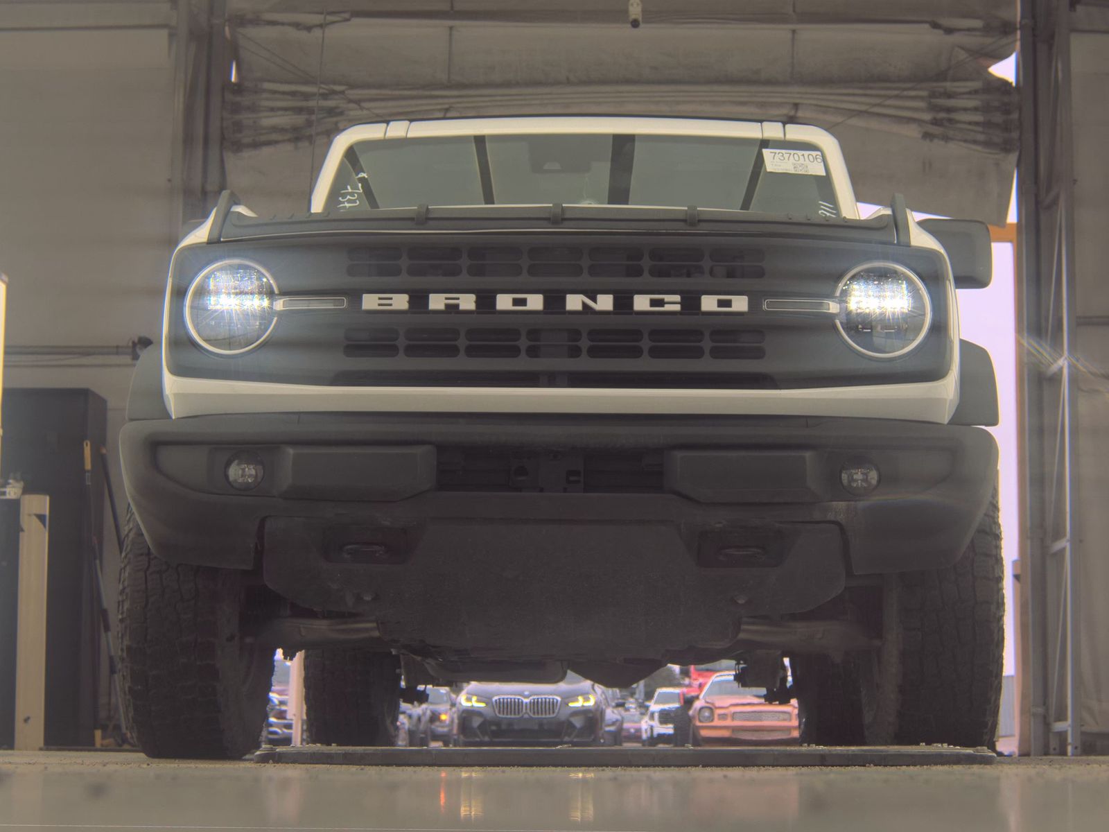 FORD BRONCO - 4