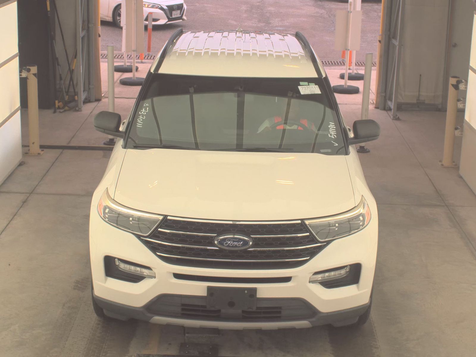 FORD EXPLORER - 3