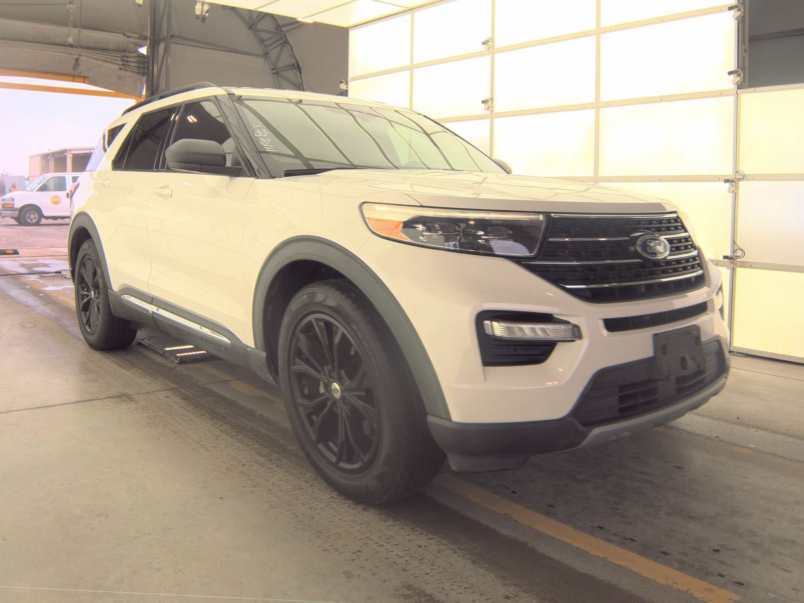 FORD EXPLORER - 4