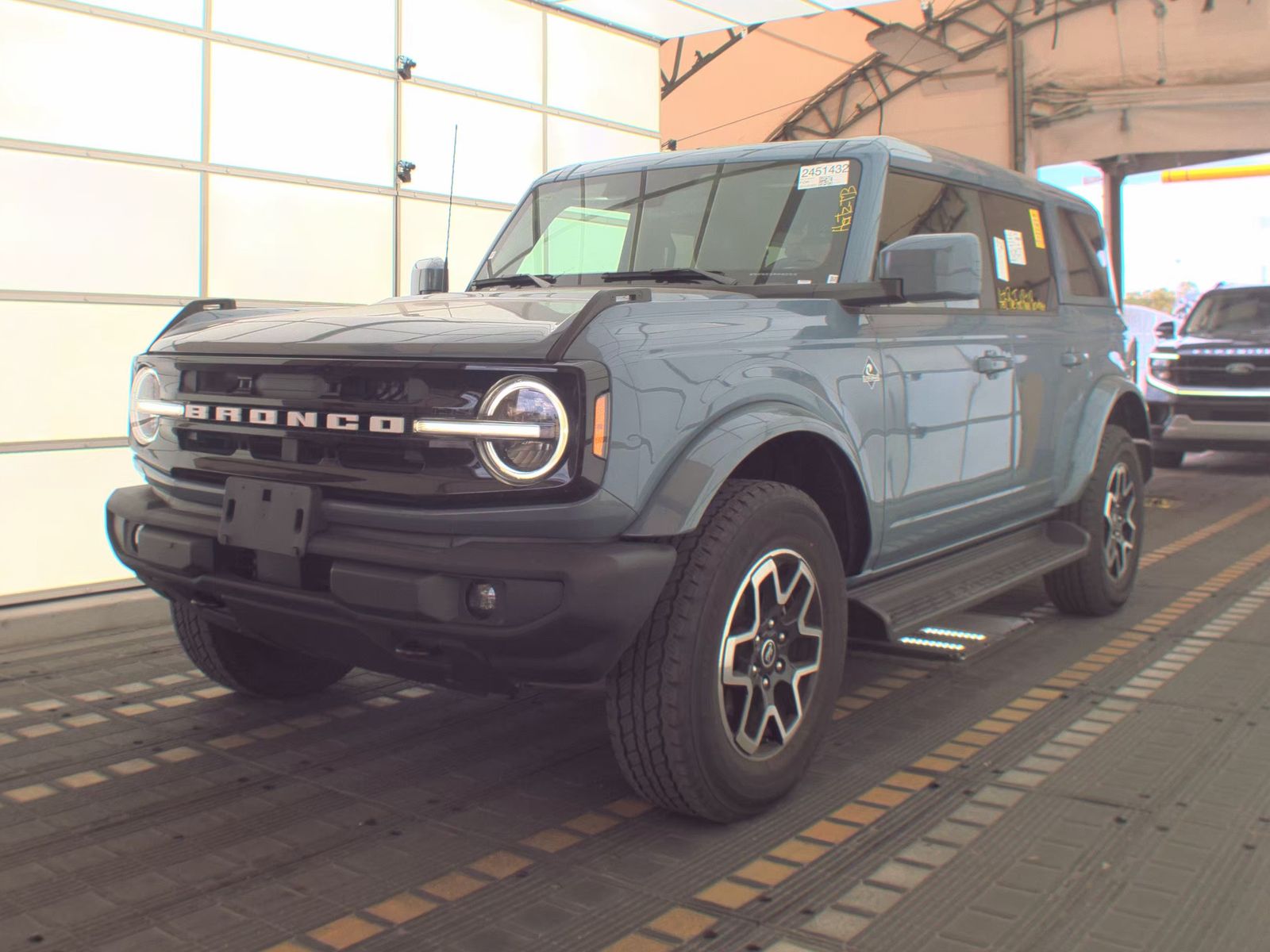 FORD BRONCO - 1