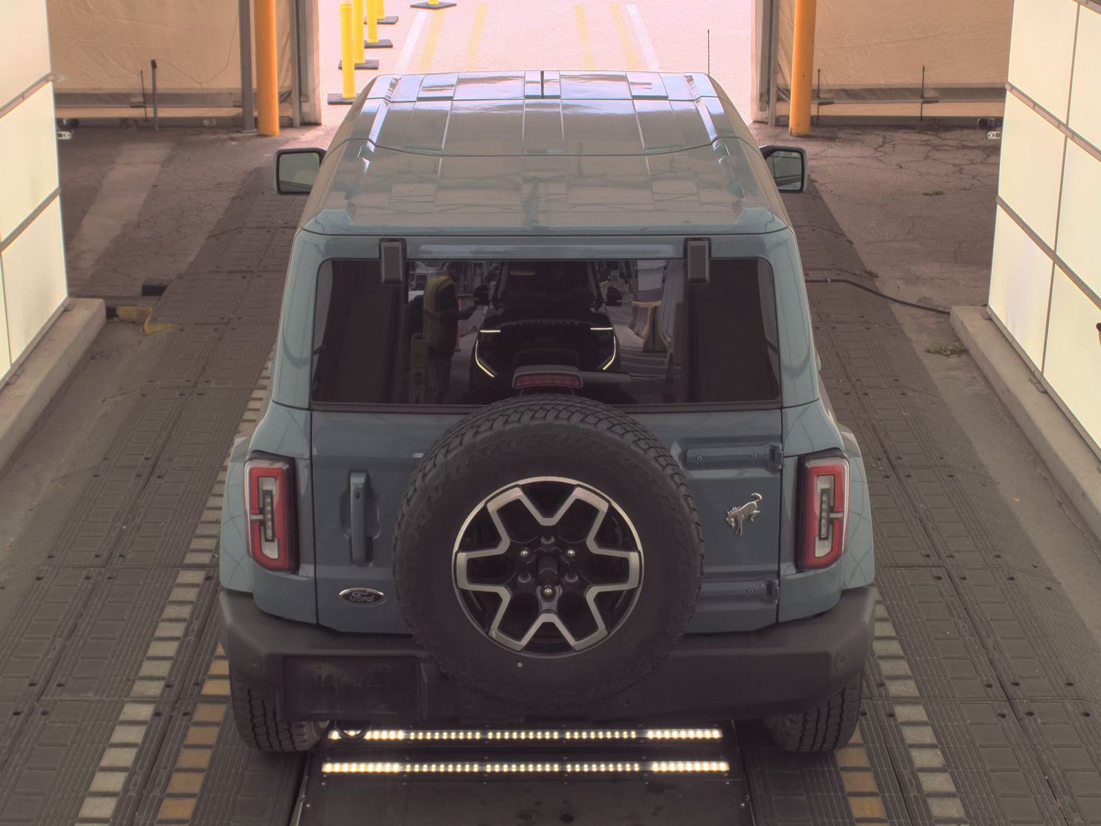 FORD BRONCO - 7