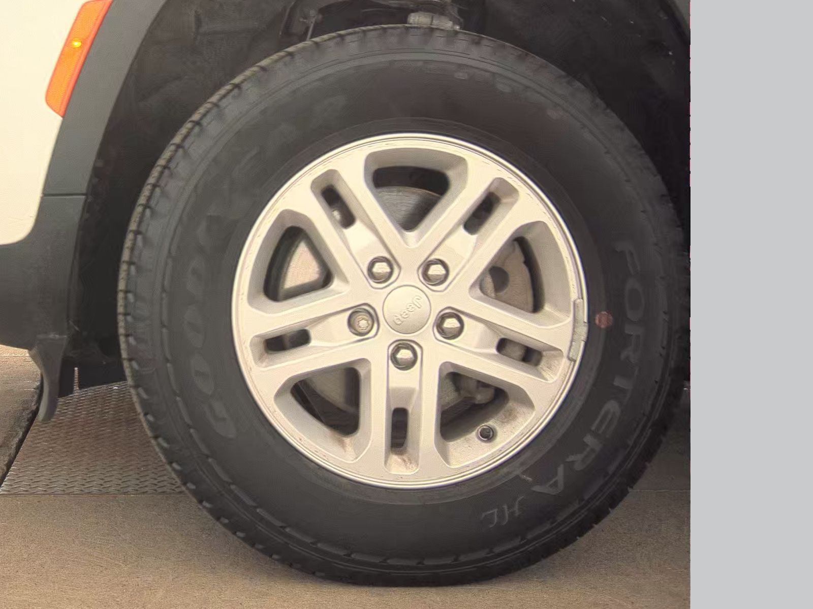 JEEP GRAND CHEROKEE - 10