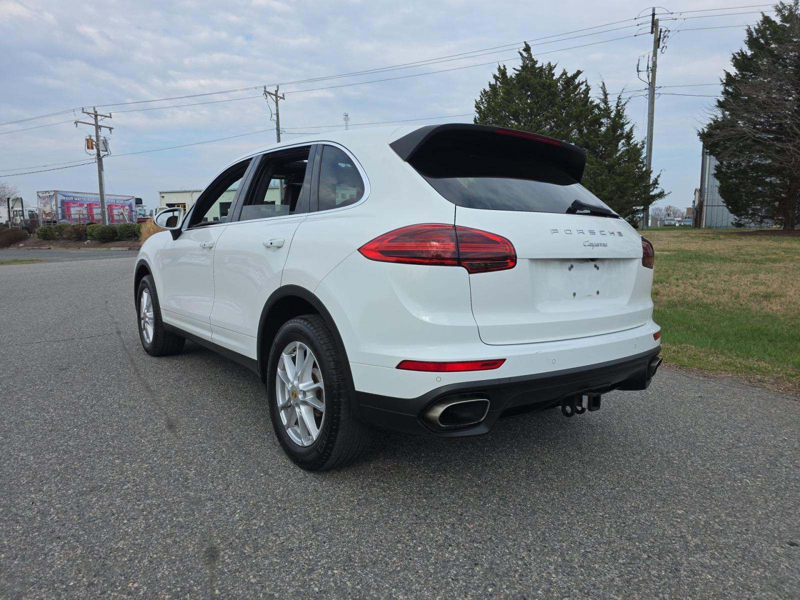 PORSCHE CAYENNE - 4