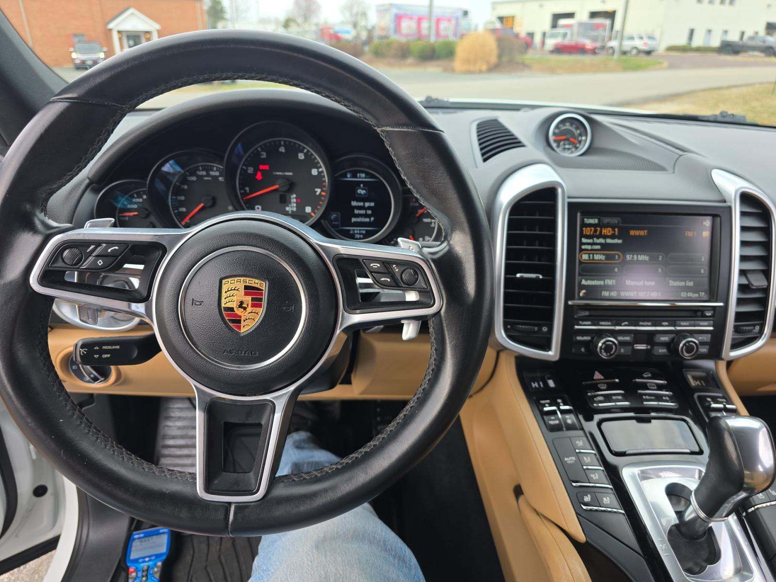 PORSCHE CAYENNE - 6