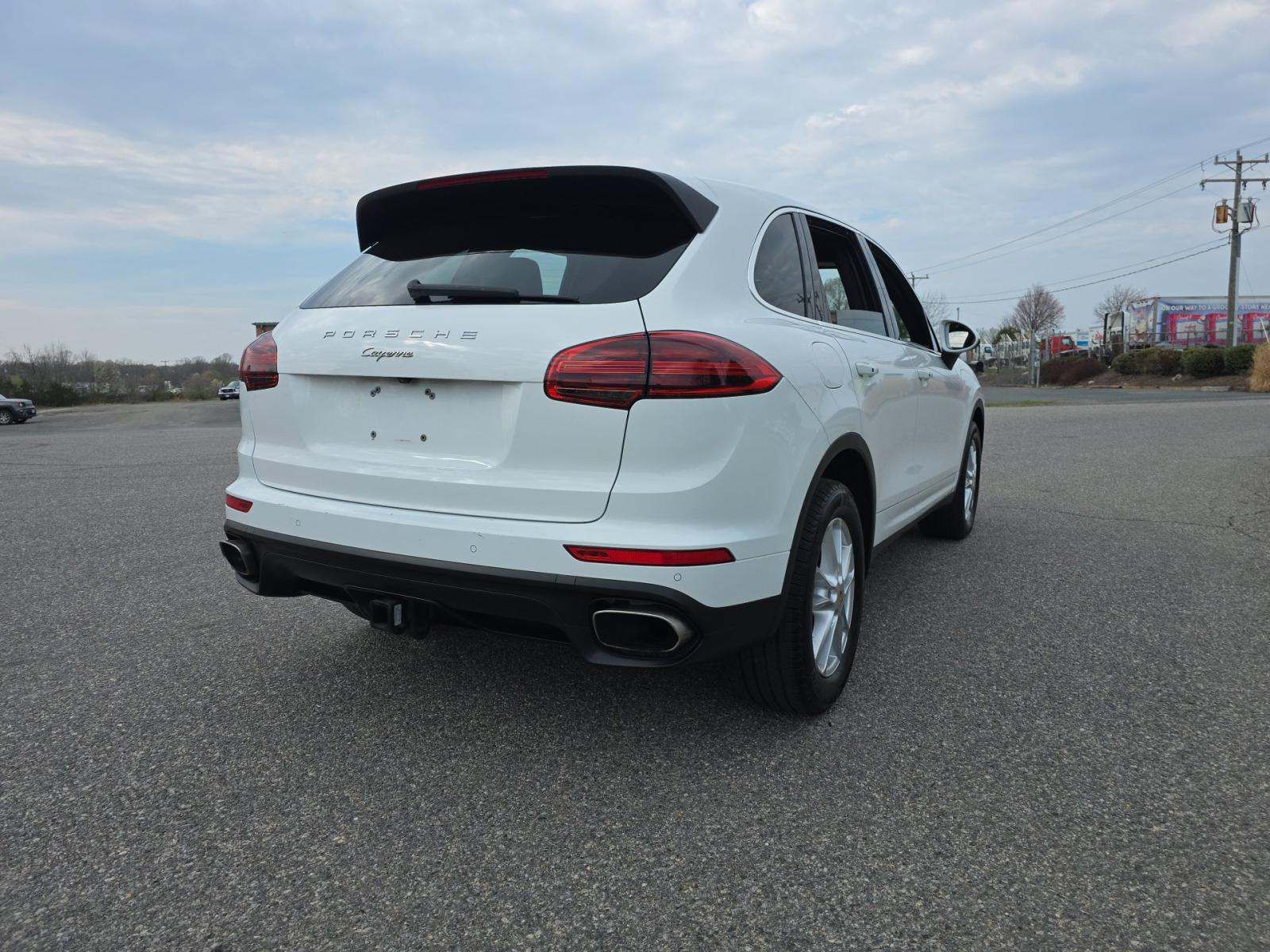 PORSCHE CAYENNE - 3