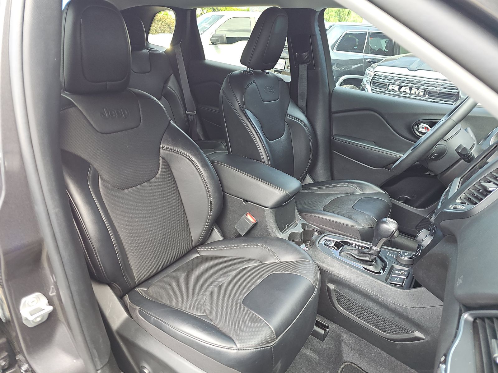 JEEP ALTITUDE LUX - 9