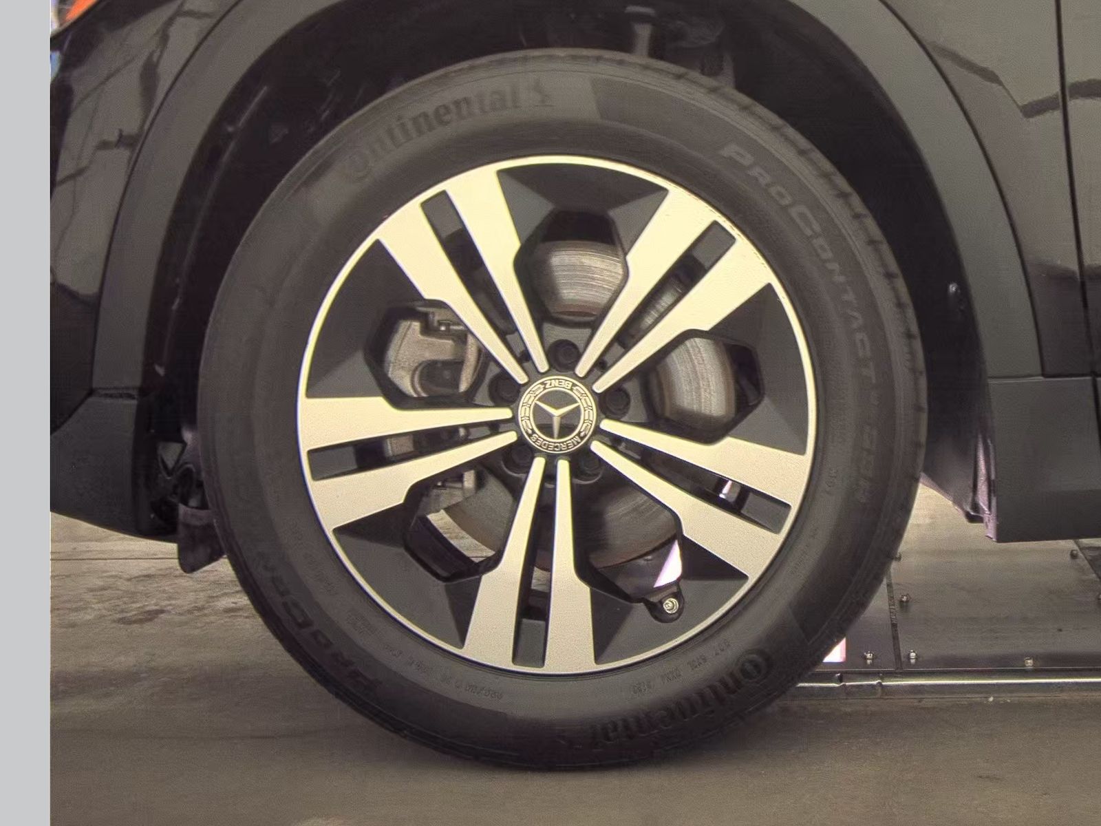 MERCEDES-BENZ GLA-CLASS - 10