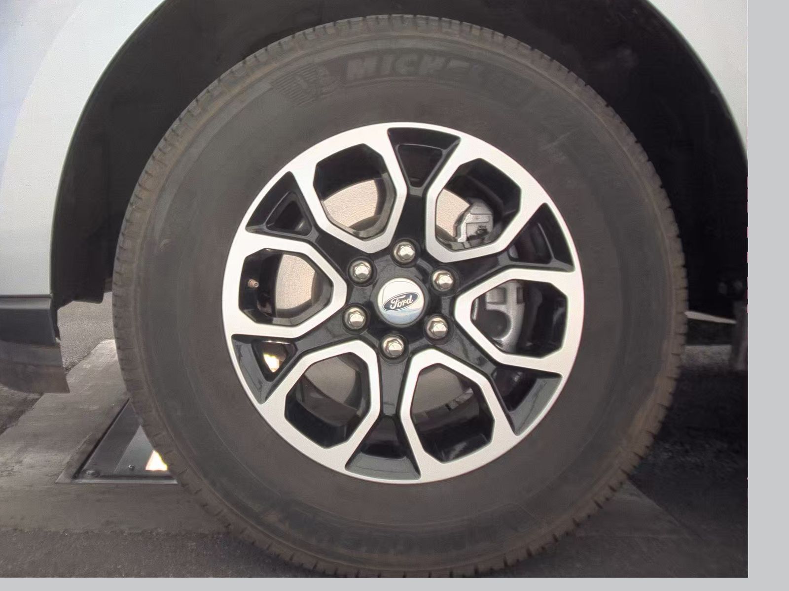 FORD EXPEDITION - 10