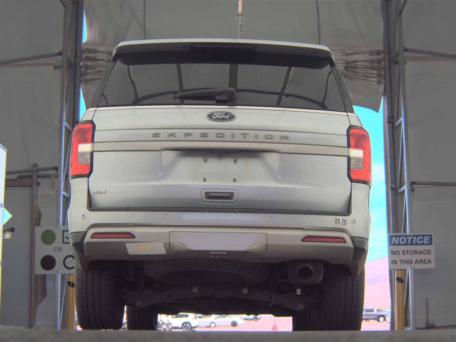 FORD EXPEDITION - 8