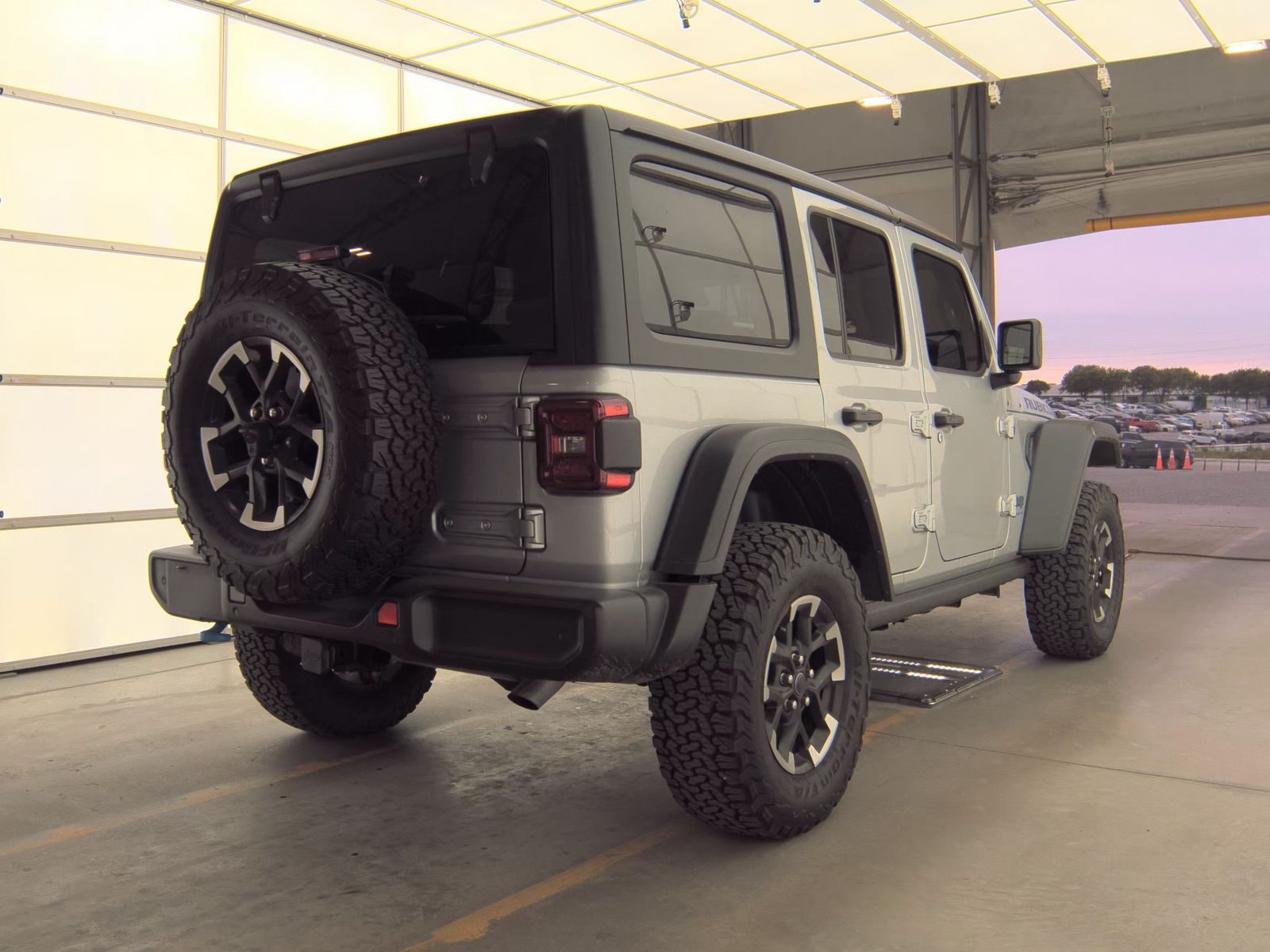 JEEP 4XE RUBICON - 6