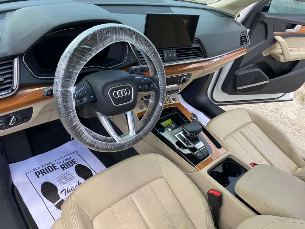 2023 Audi Q5 S line Premium Plus AWD