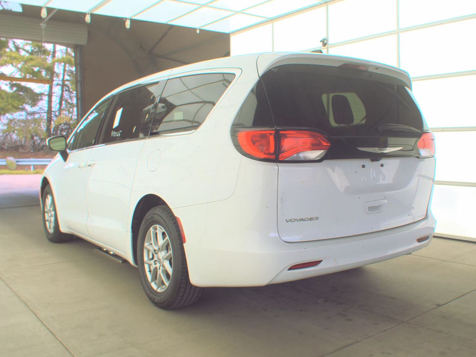 CHRYSLER VOYAGER - 9