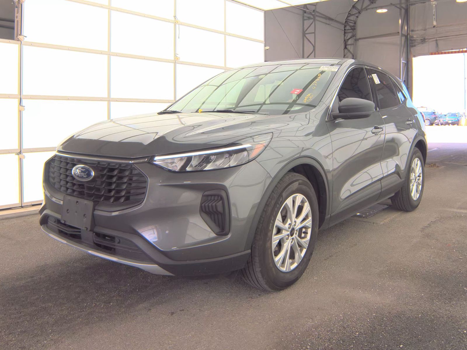 FORD ESCAPE - 1