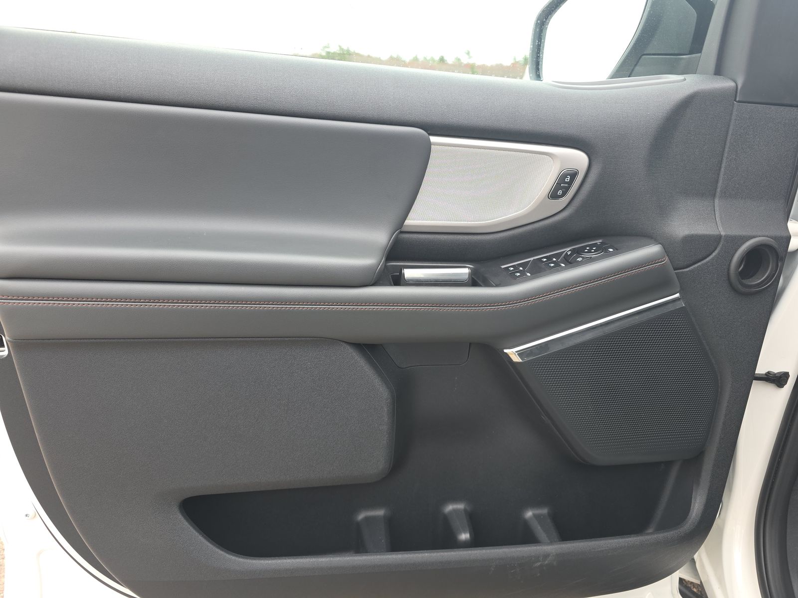 FORD EXPEDITION - 10