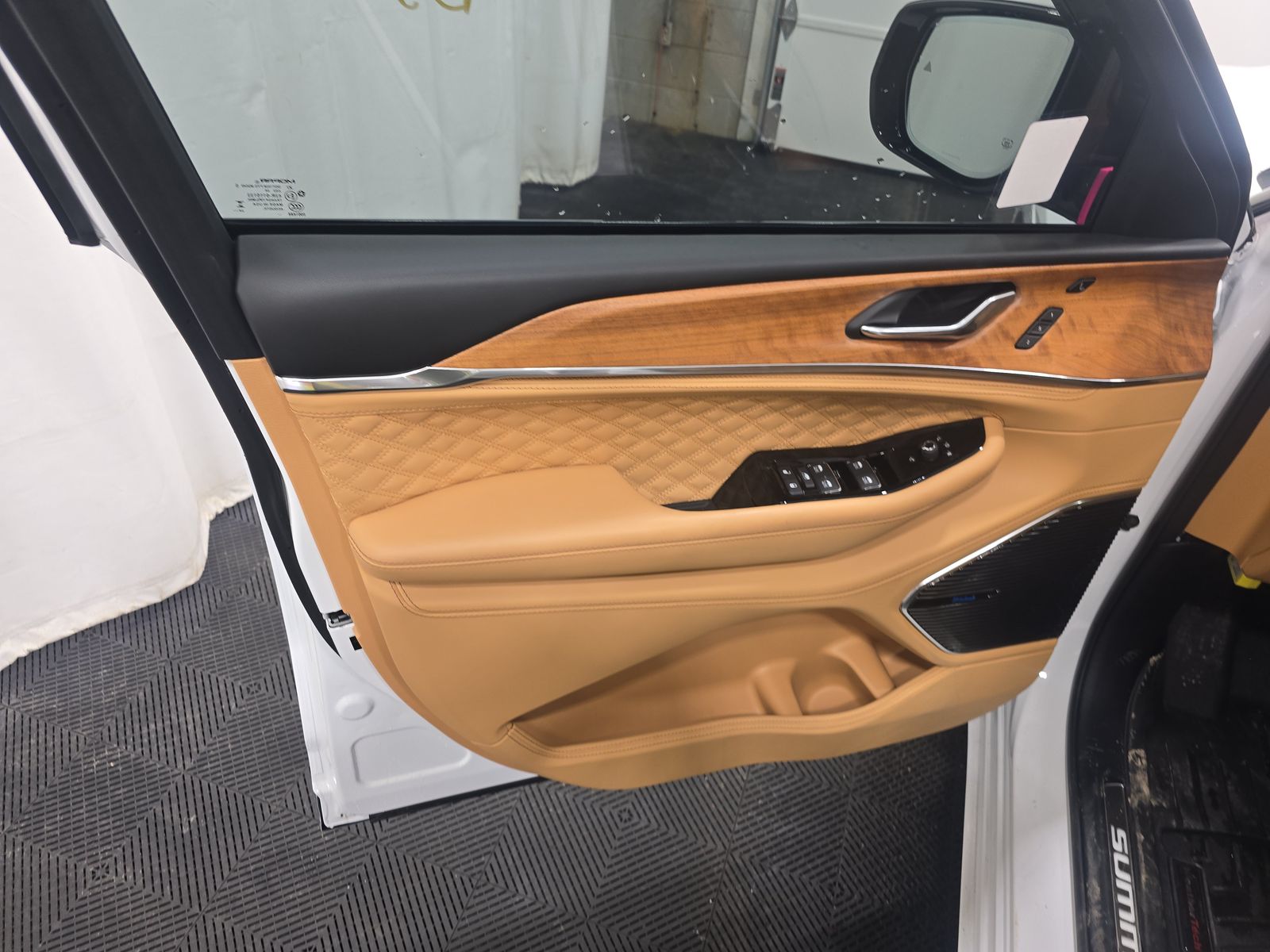 JEEP SUMMIT RESERVE - 10