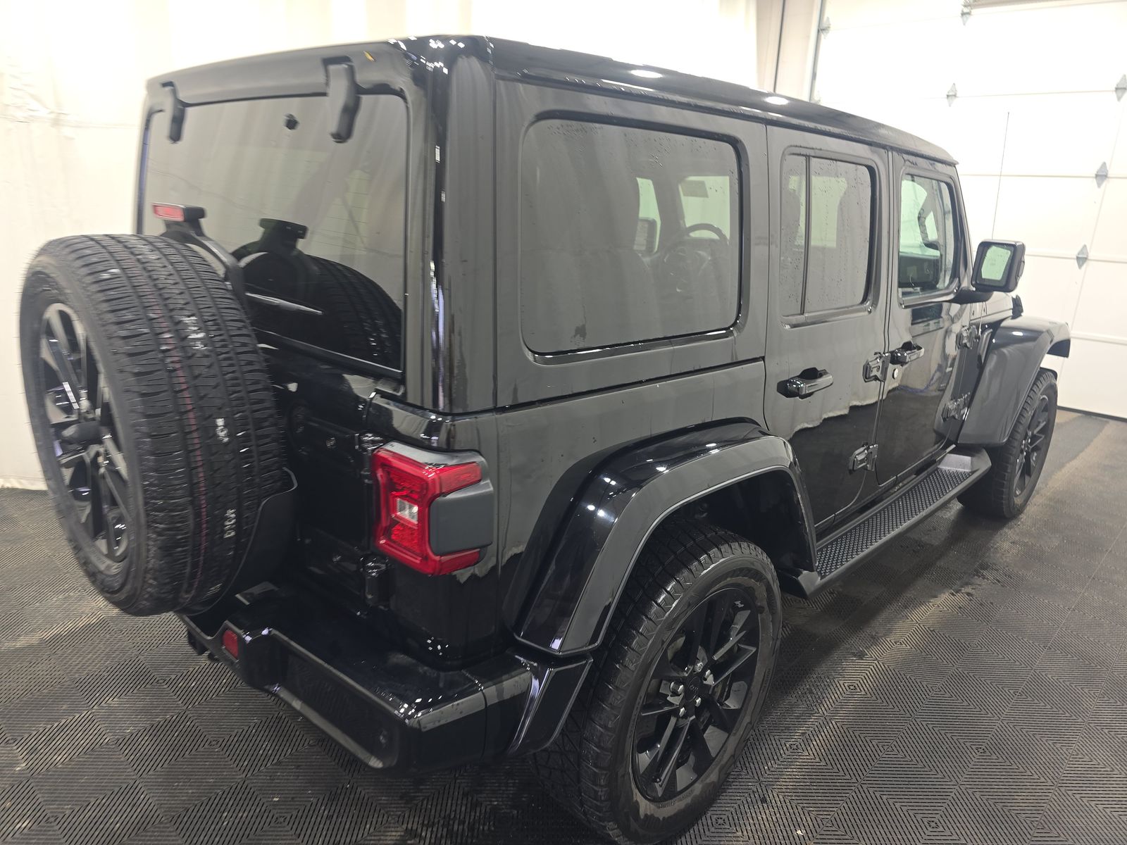 JEEP UNLIMITED HIGH ALTITUDE - 5
