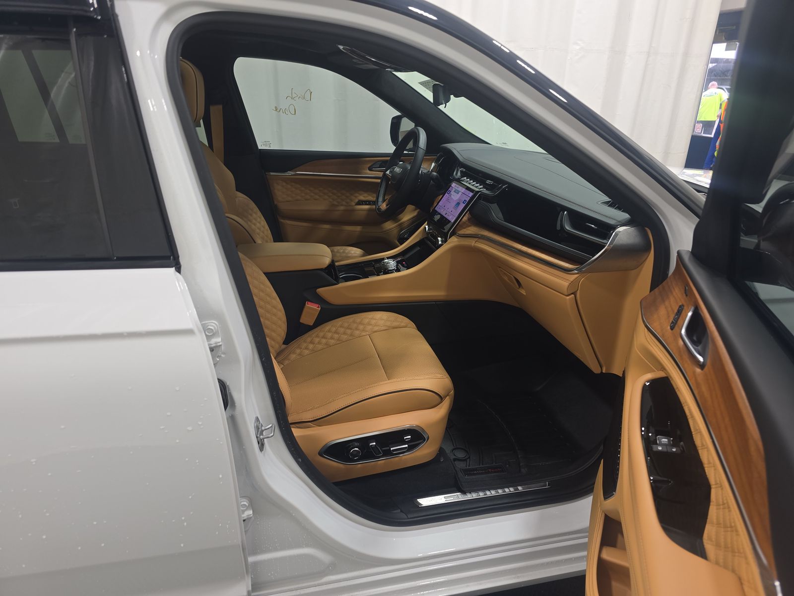 JEEP SUMMIT RESERVE - 9