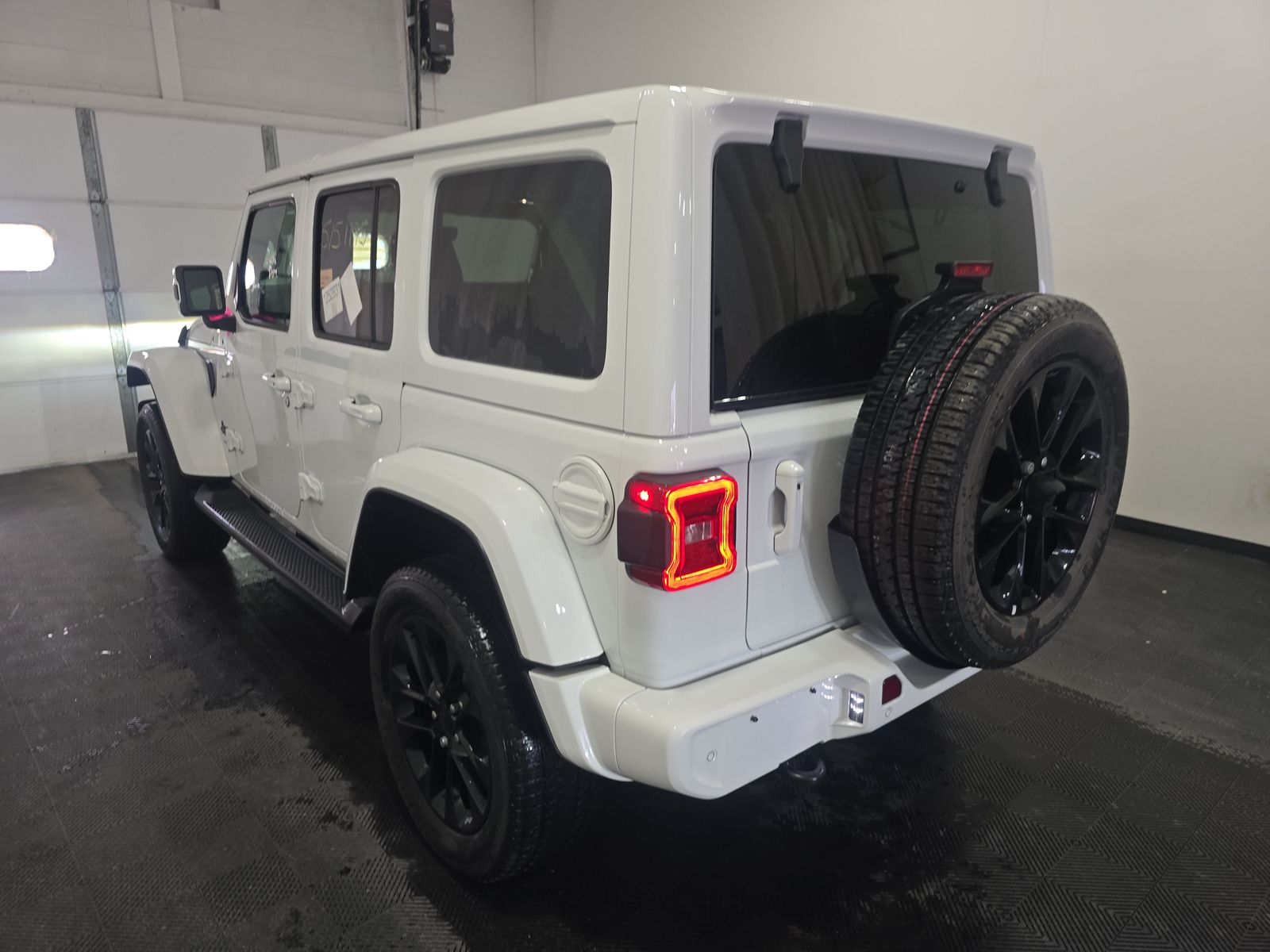 JEEP UNLIMITED HIGH ALTITUDE - 7