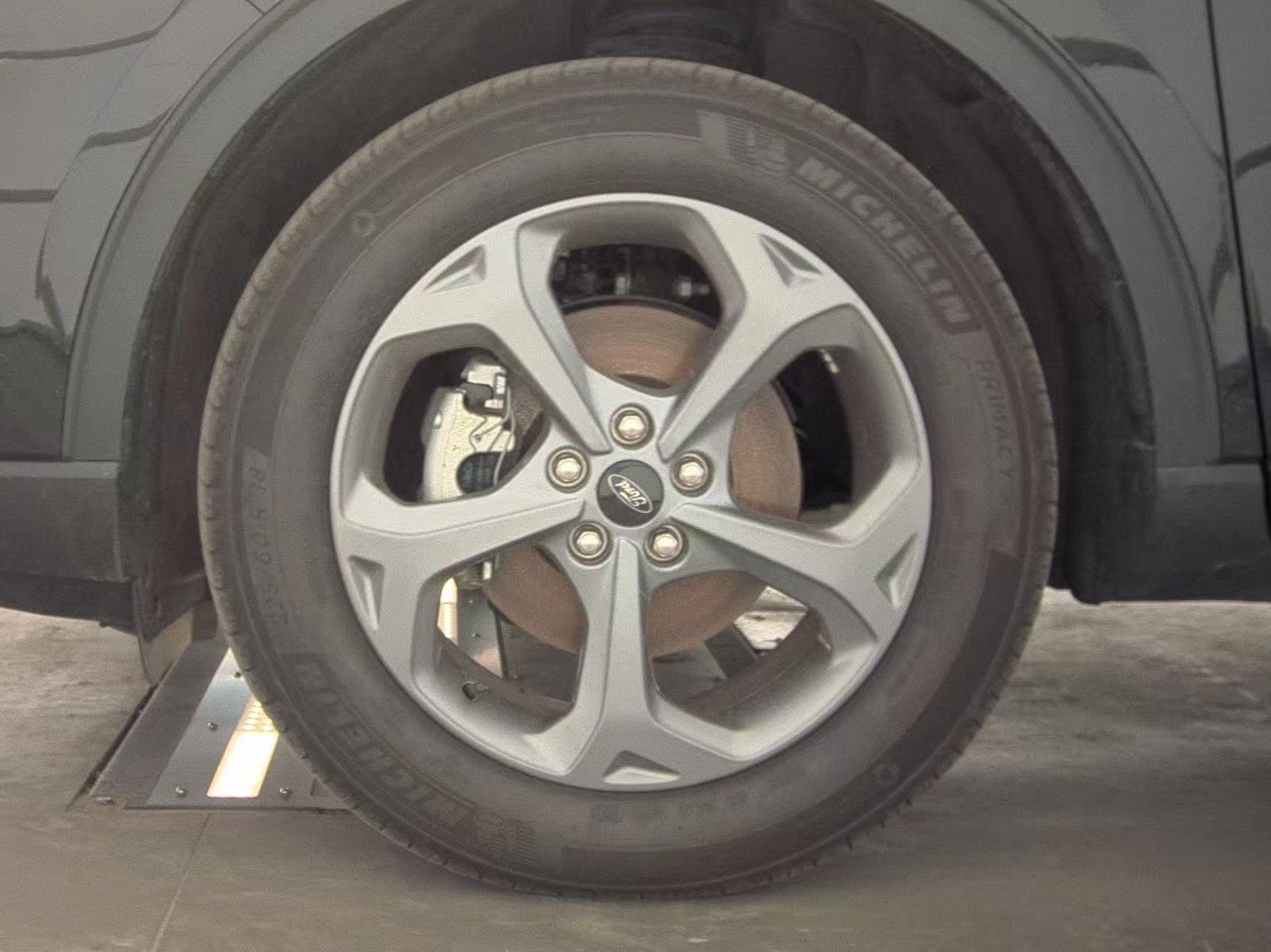 FORD ESCAPE - 10